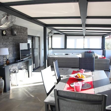 Luxurious Seaview Apartment Sibenik Exterior photo