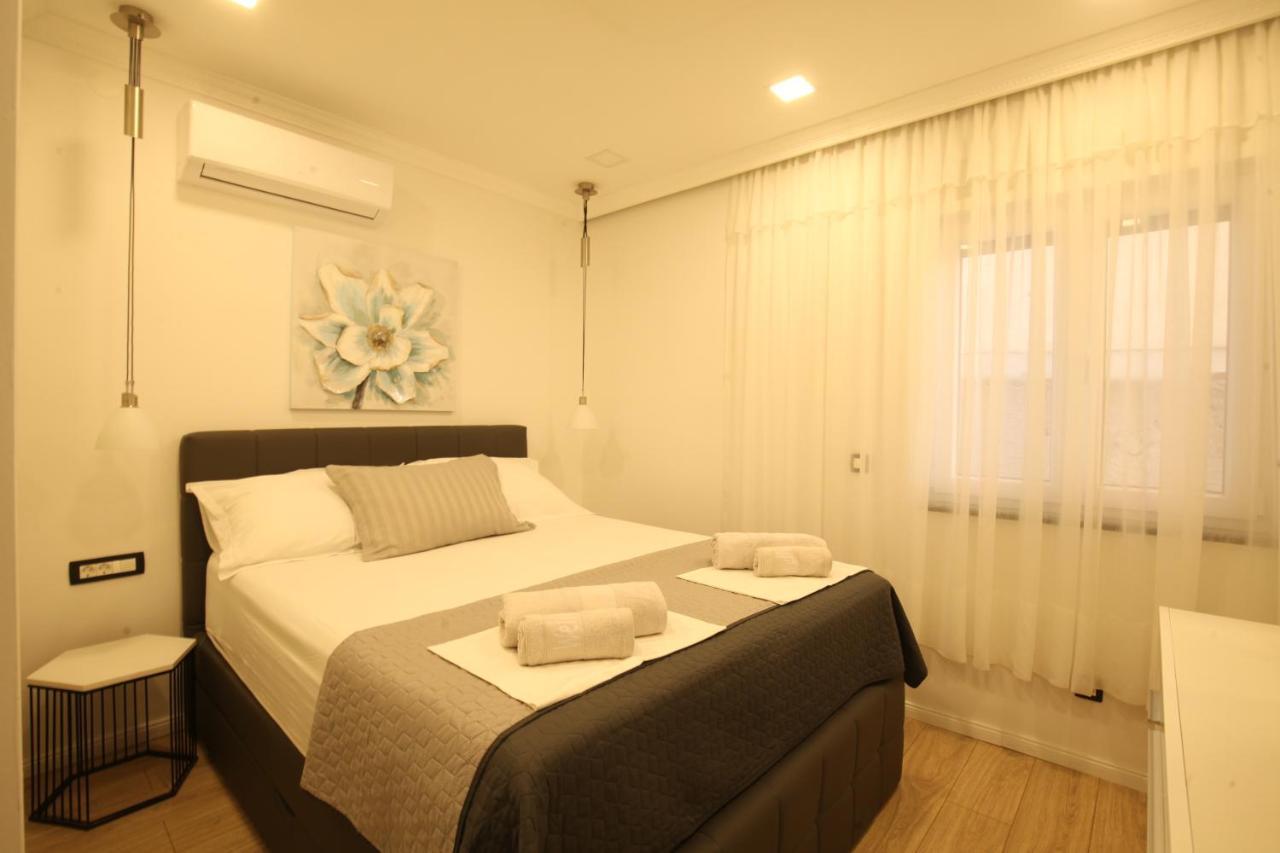 Luxurious Seaview Apartment Sibenik Exterior photo