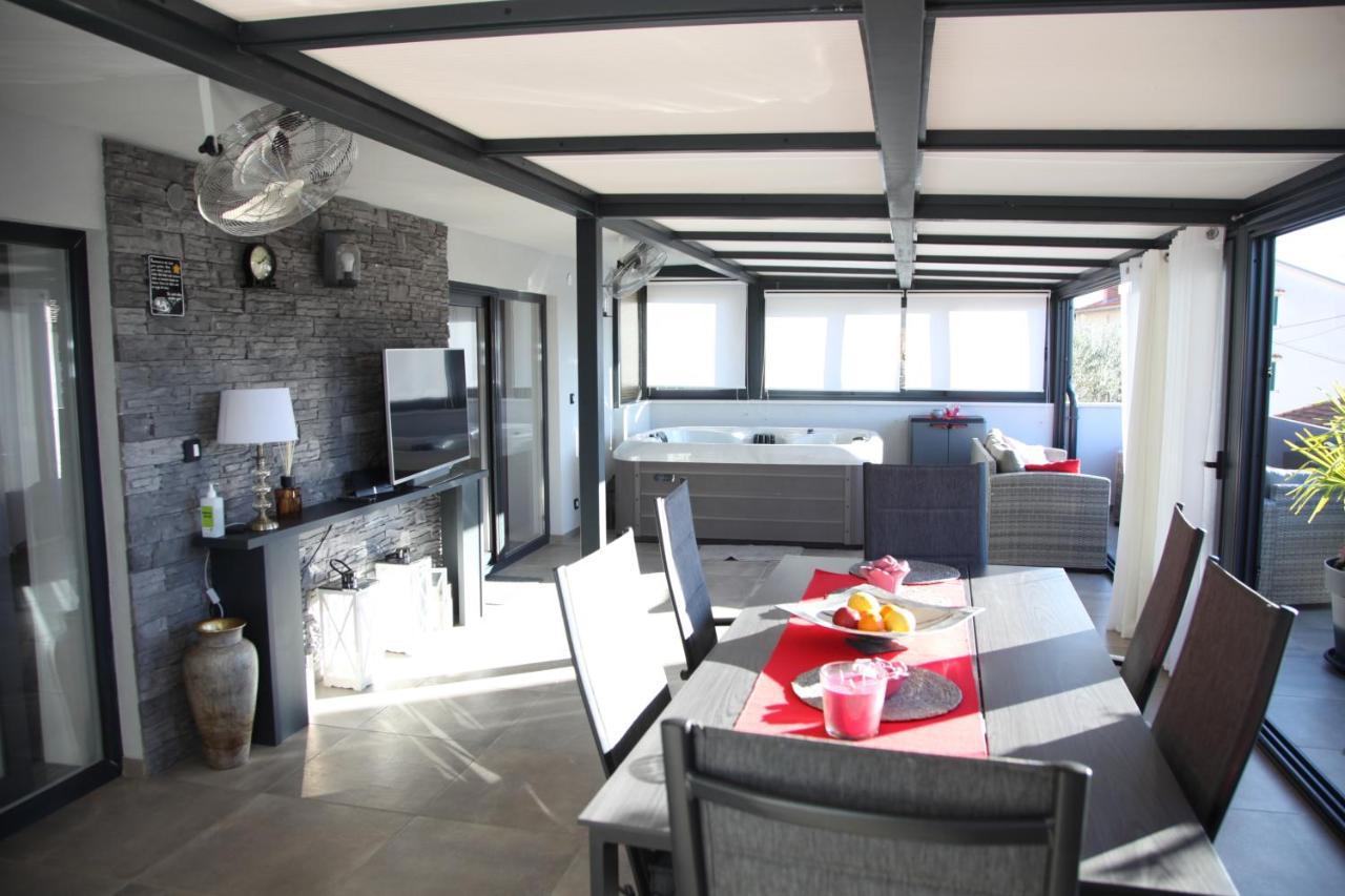 Luxurious Seaview Apartment Sibenik Exterior photo