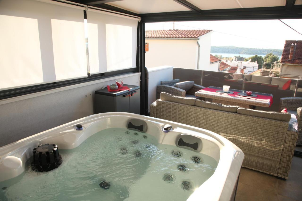 Luxurious Seaview Apartment Sibenik Exterior photo